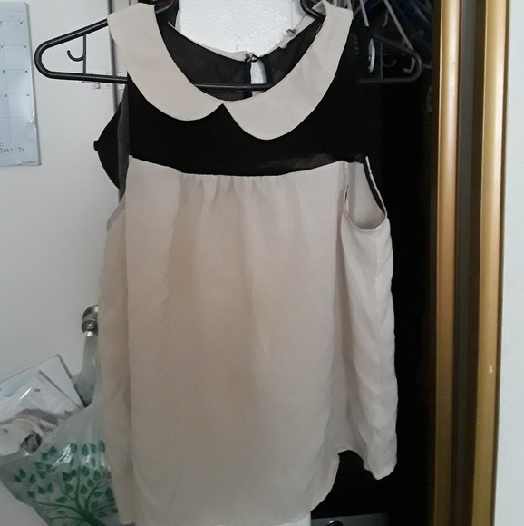 FREE CLOTHES!!!! - Picture 1 of 8